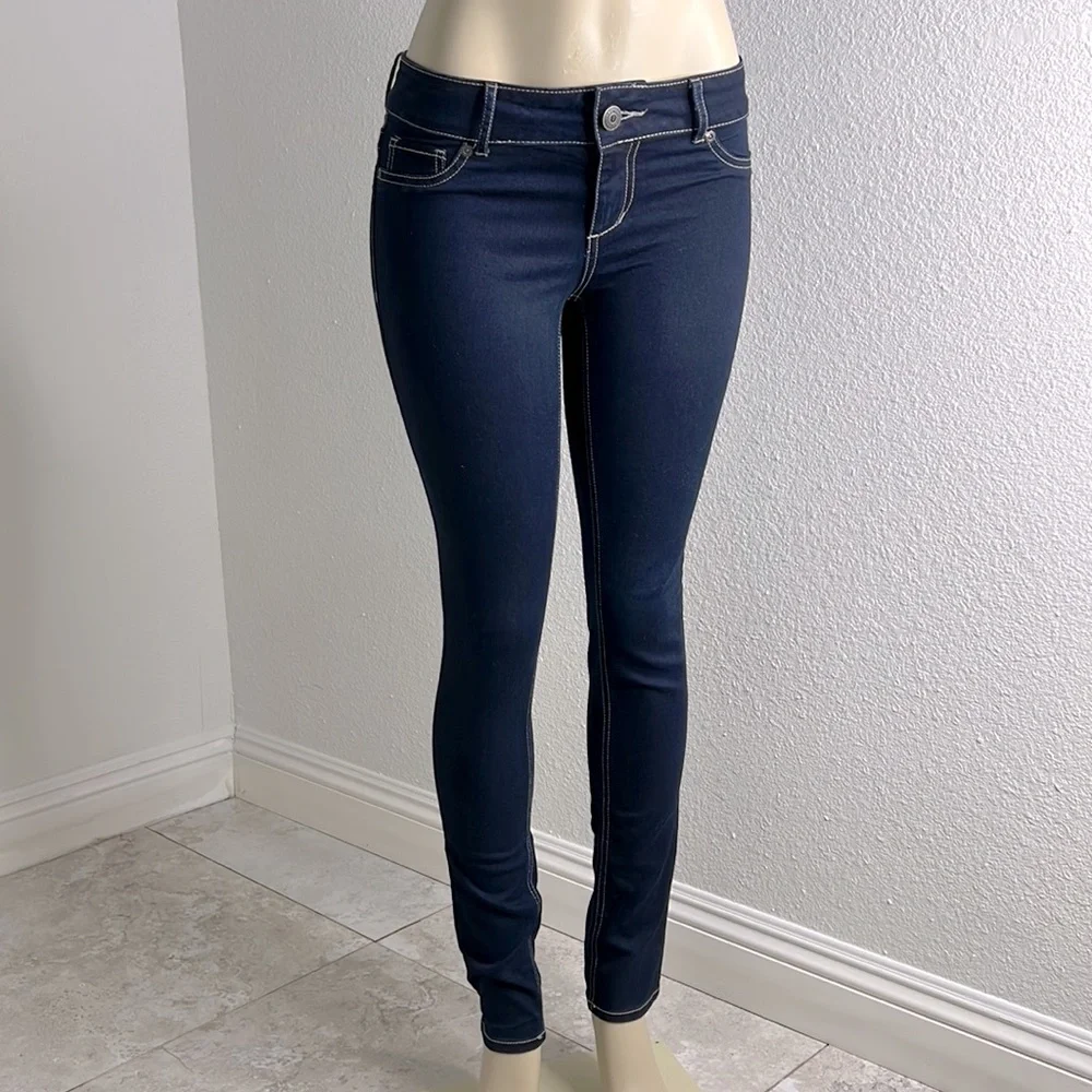 MAURICES WOMEN SKINNY JEANS FLEXIBLE SIZE S/REGULAR COLOR BLUE - Picture 3 of 3
